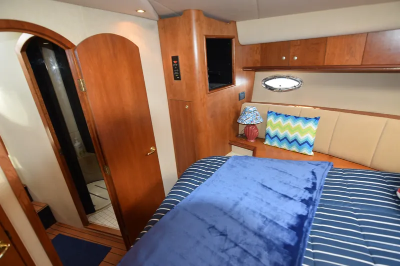 Slide: The Image of Cruisers 4450 Express Motor Yacht 2000 - 47