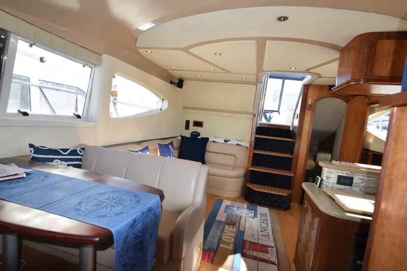 Slide: The Image of Cruisers 4450 Express Motor Yacht 2000 - 5