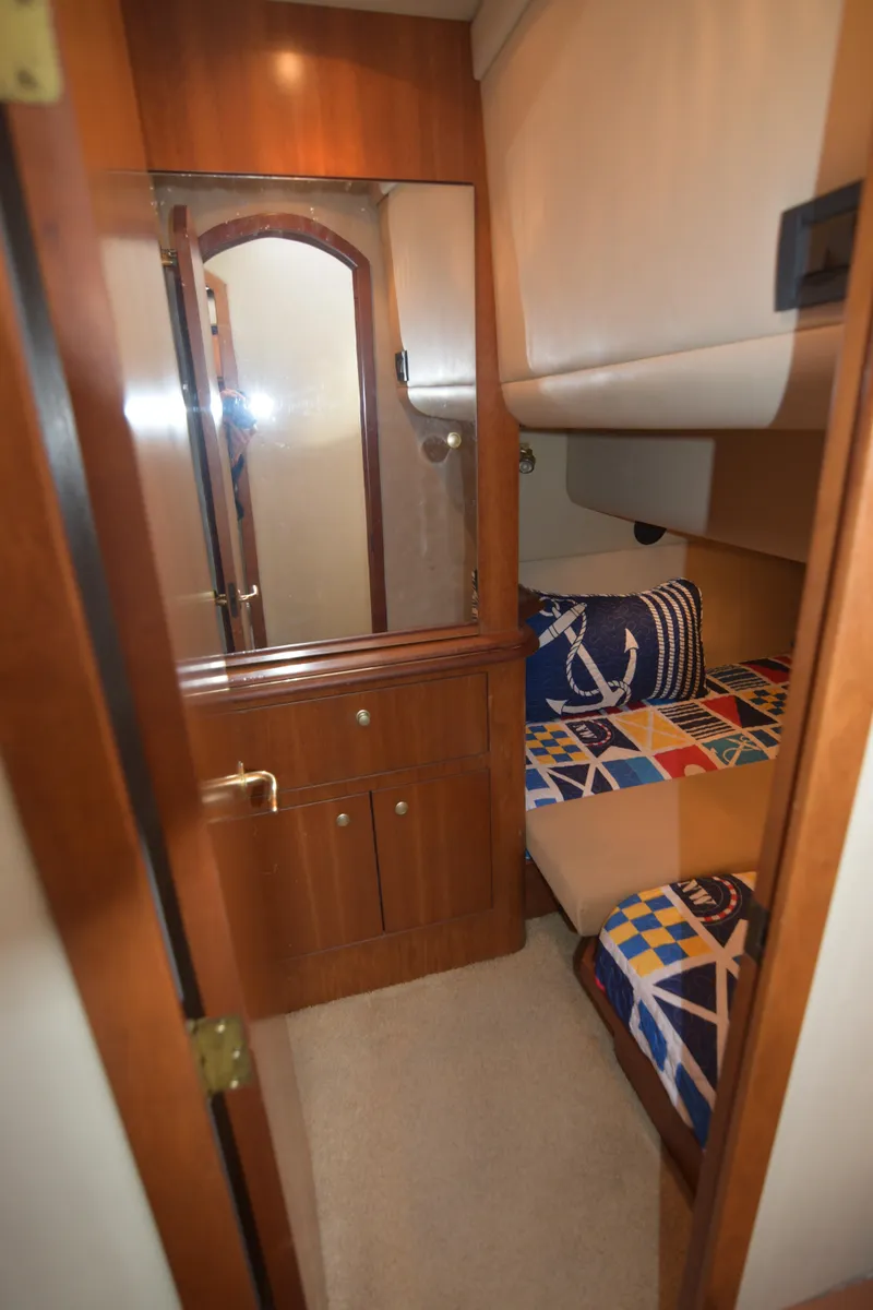 Slide: The Image of Cruisers 4450 Express Motor Yacht 2000 - 54