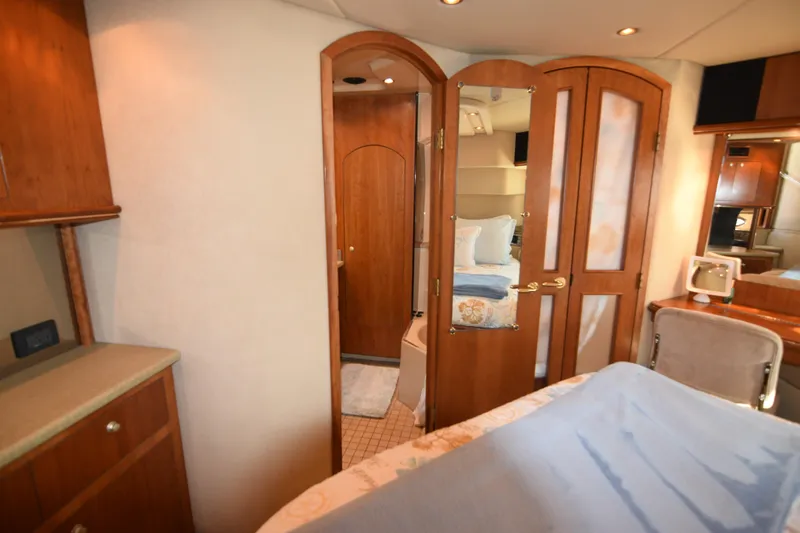 Slide: The Image of Cruisers 4450 Express Motor Yacht 2000 - 70