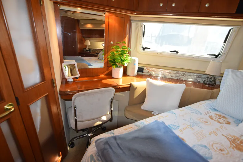 Slide: The Image of Cruisers 4450 Express Motor Yacht 2000 - 71