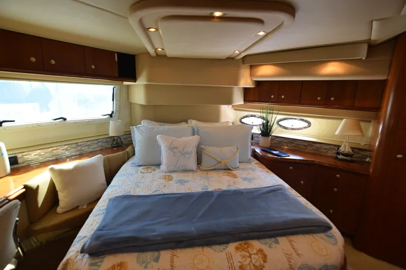 Slide: The Image of Cruisers 4450 Express Motor Yacht 2000 - 74