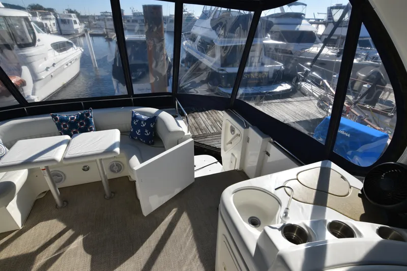 Slide: The Image of Cruisers 4450 Express Motor Yacht 2000 - 8