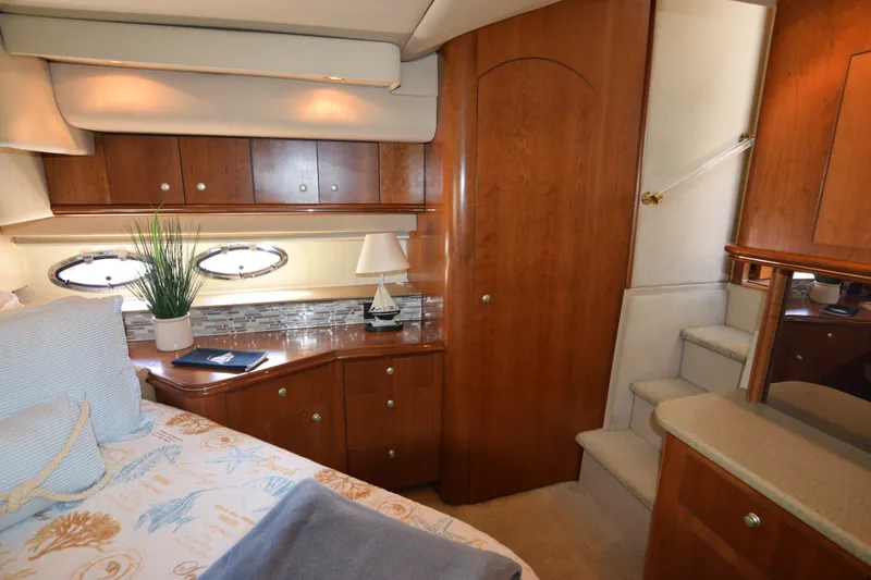 Slide: The Image of Cruisers 4450 Express Motor Yacht 2000 - 81