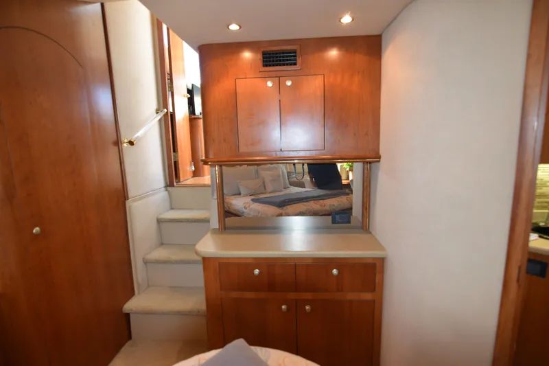 Slide: The Image of Cruisers 4450 Express Motor Yacht 2000 - 83