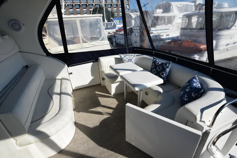Slide: The Image of Cruisers 4450 Express Motor Yacht 2000 - 9