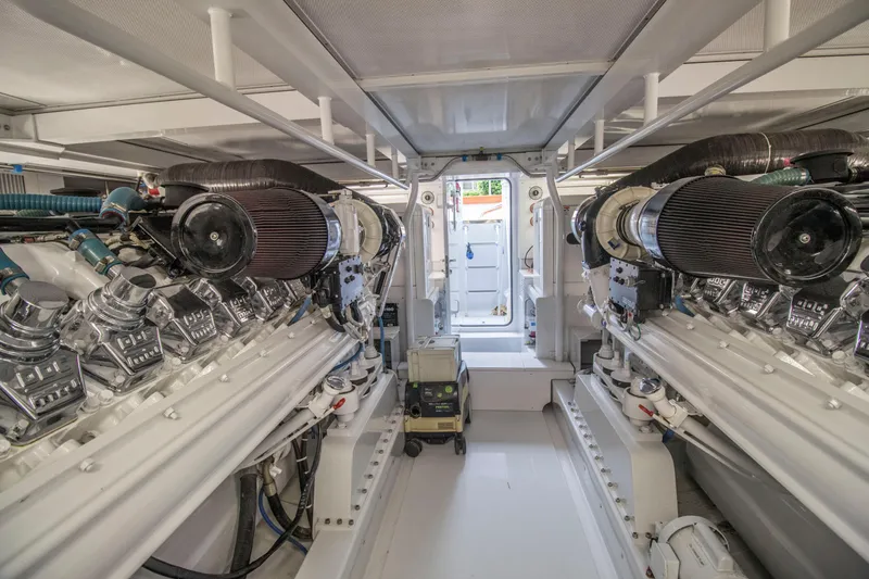 Slide: The Image of Merritt Yachts 80' Sportfish 2000 - 61