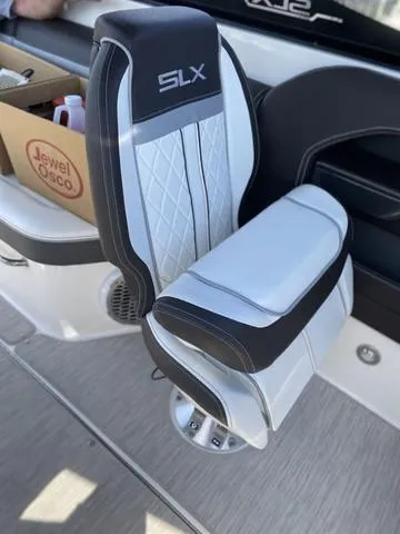 Slide: The Image of Luxury seating on 2016 Sea Ray 280 SLX boat, featuring sleek design and comfort. - 14