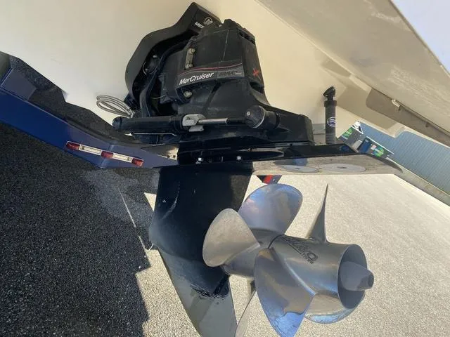 Slide: The Image of 2016 Sea Ray 280 SLX boat with MerCruiser engine and propeller detail. - 5