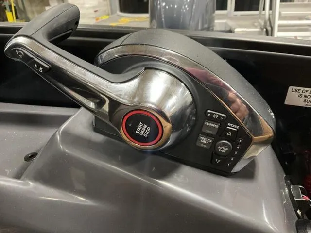 Slide: The Image of Throttle control of 2025 Bennington M Quad Bench 26 MFB boat. - 6