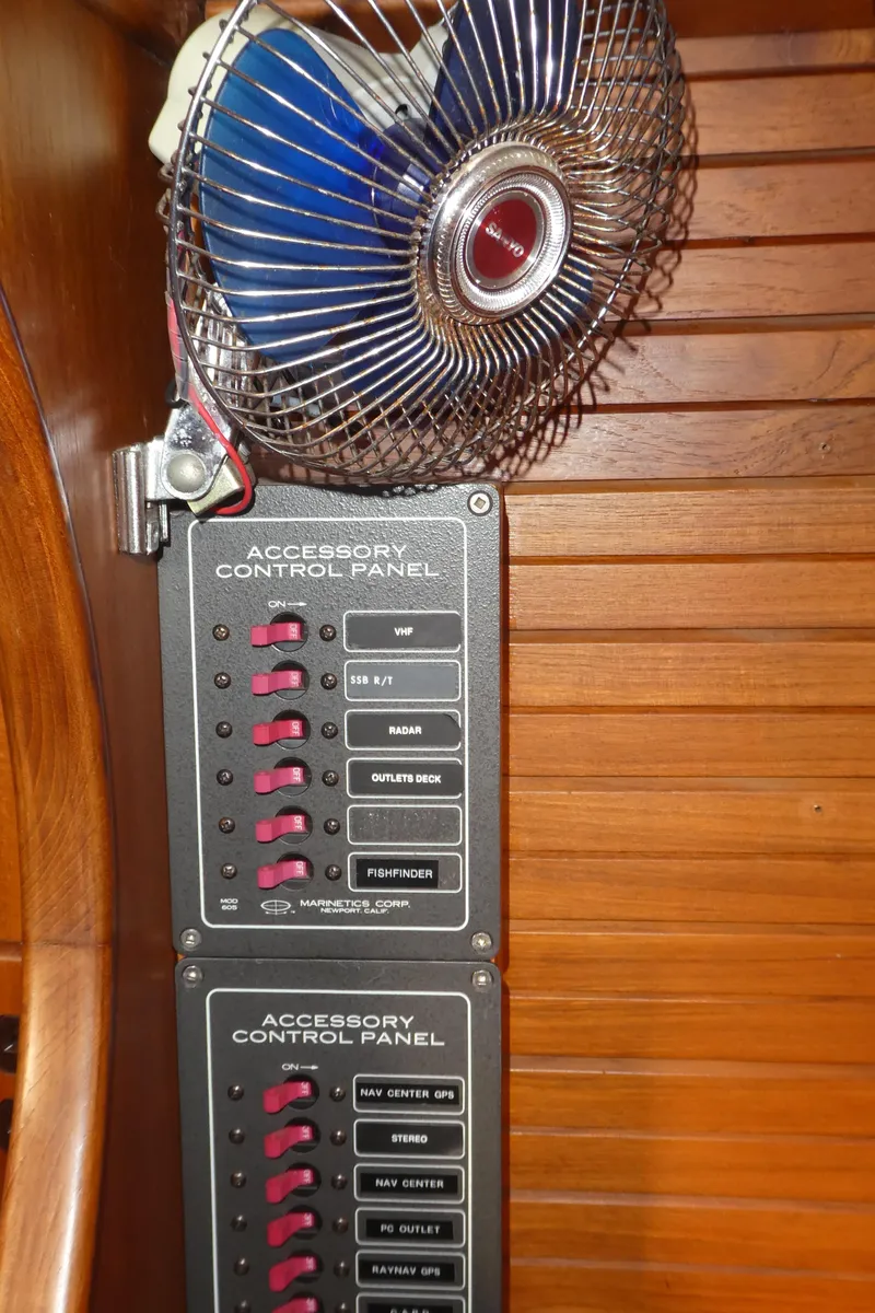 Slide: The Image of Accessory control panel and fan on 1990 Celestial 48 Center Cockpit yacht. - 32