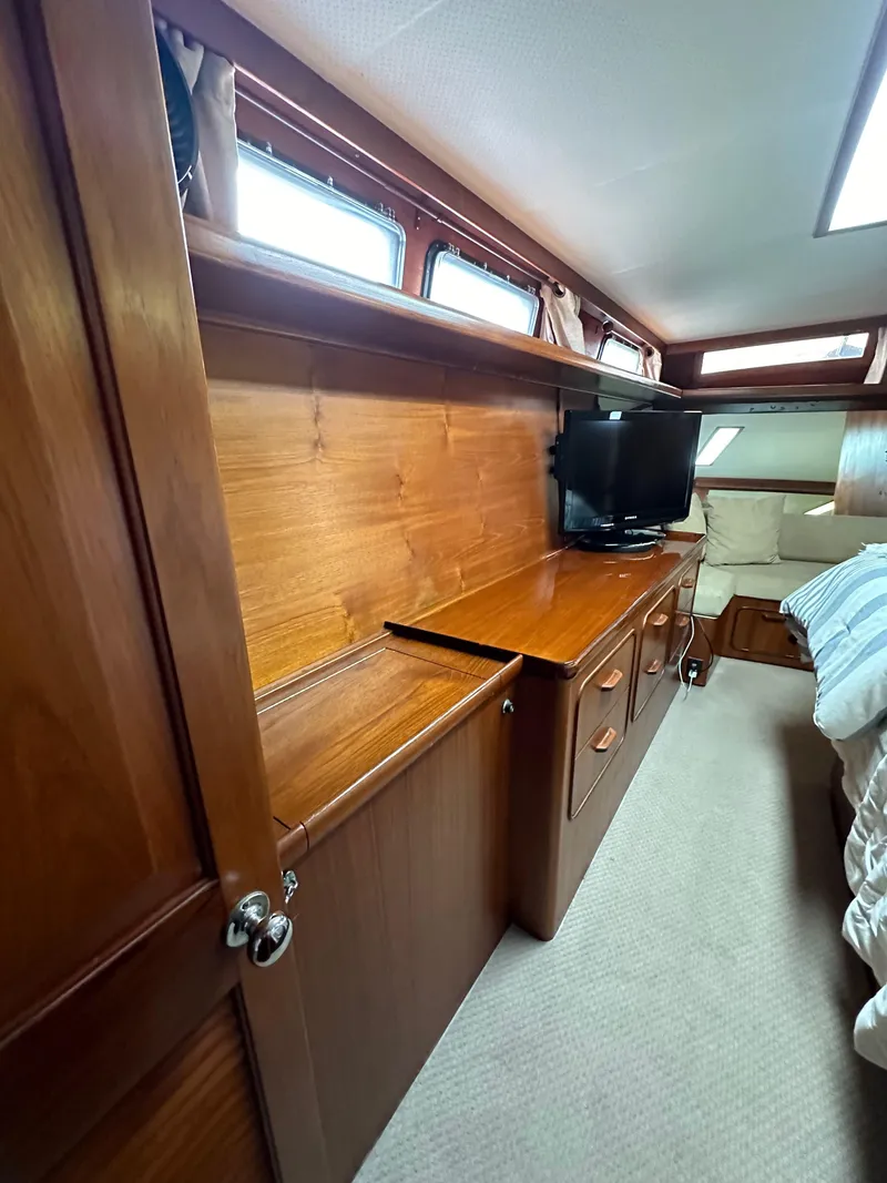 Slide: The Image of Gulfstar 49 Motor Yacht 1985 - 105