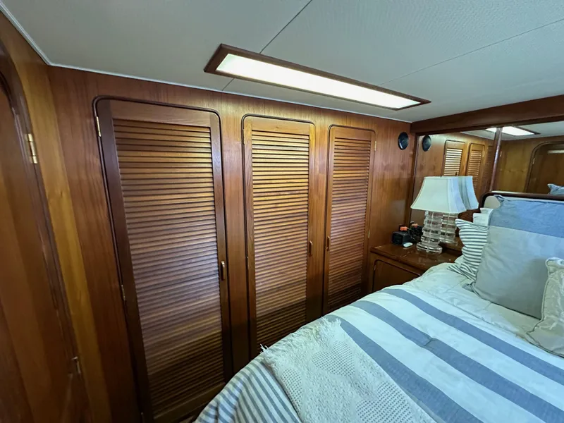 Slide: The Image of Gulfstar 49 Motor Yacht 1985 - 109