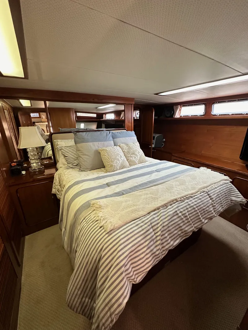 Slide: The Image of Gulfstar 49 Motor Yacht 1985 - 114