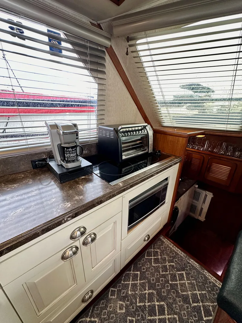 Slide: The Image of Gulfstar 49 Motor Yacht 1985 - 62