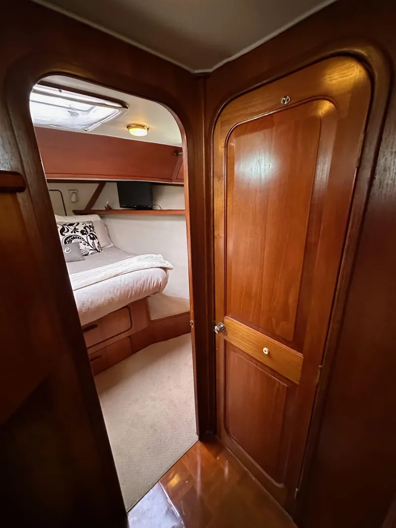 Slide: The Image of Gulfstar 49 Motor Yacht 1985 - 67