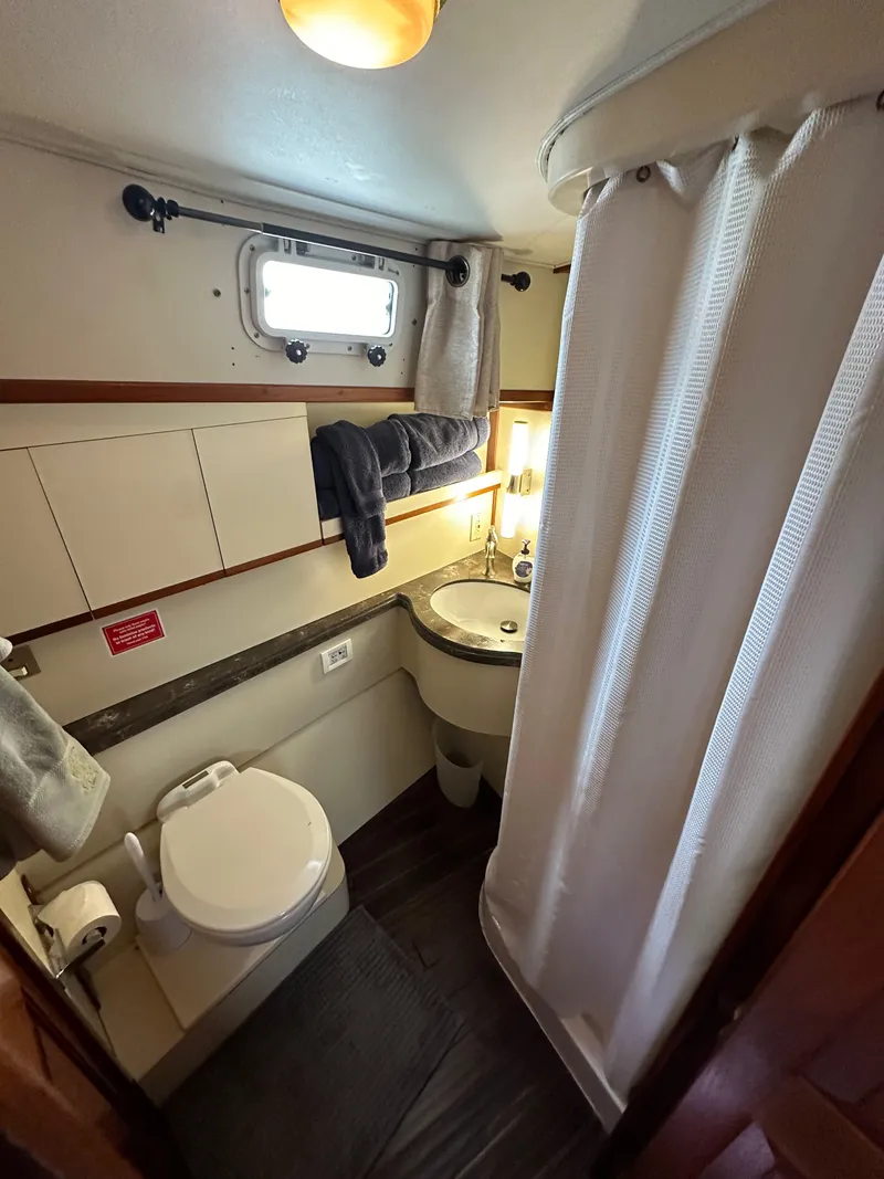 Slide: The Image of Gulfstar 49 Motor Yacht 1985 - 69