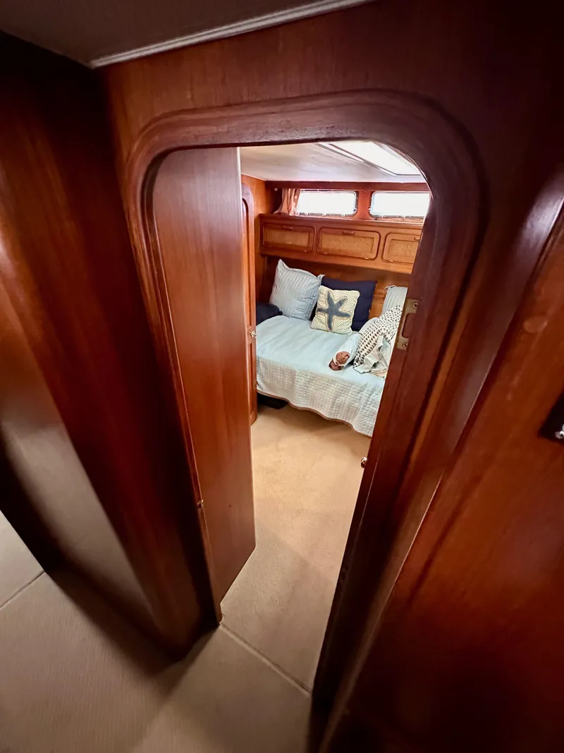 Slide: The Image of Gulfstar 49 Motor Yacht 1985 - 94