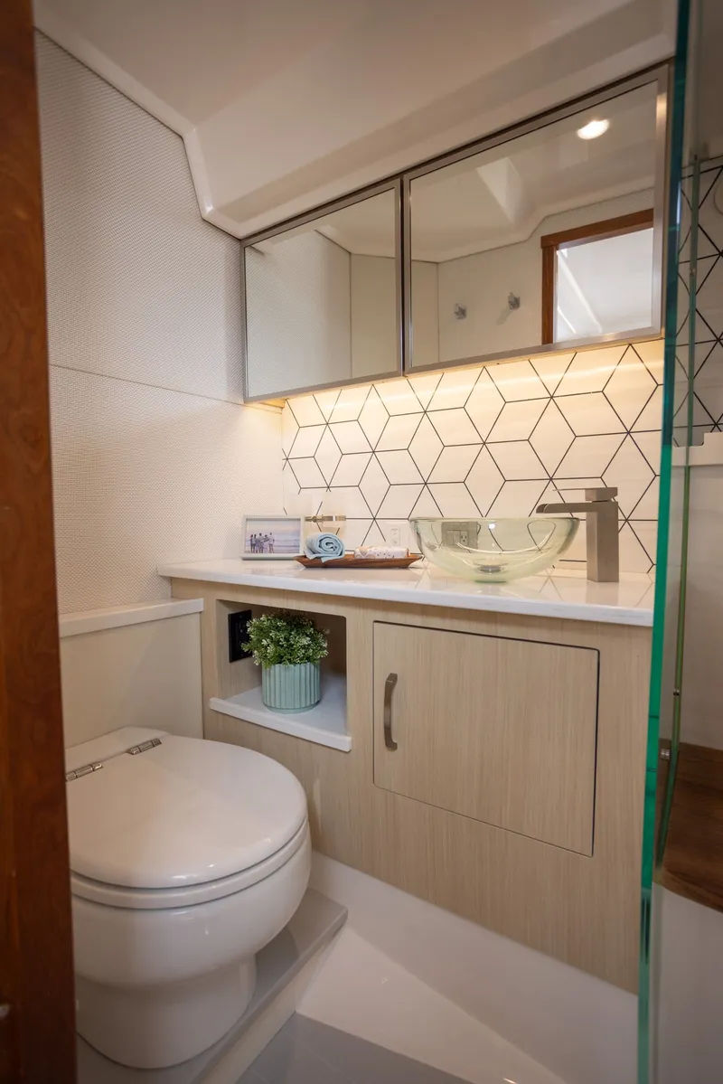 Slide: The Image of Regal LX43 2026 - 24