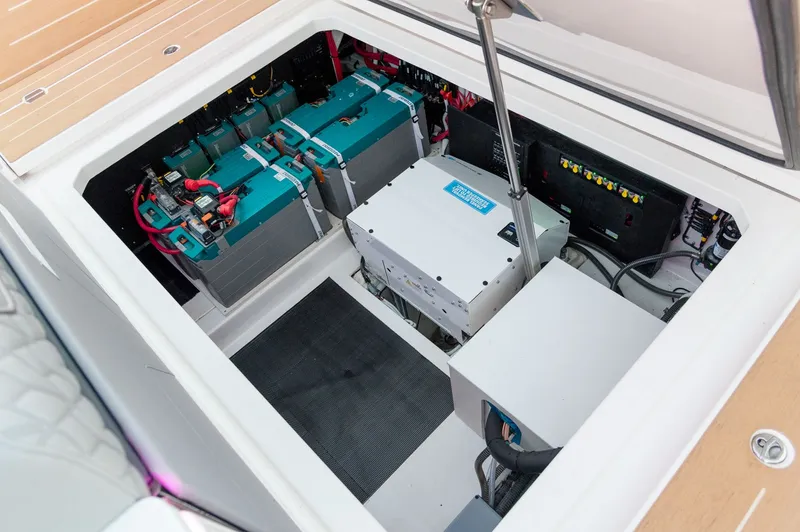 Slide: The Image of Regal LX43 2026 - 49