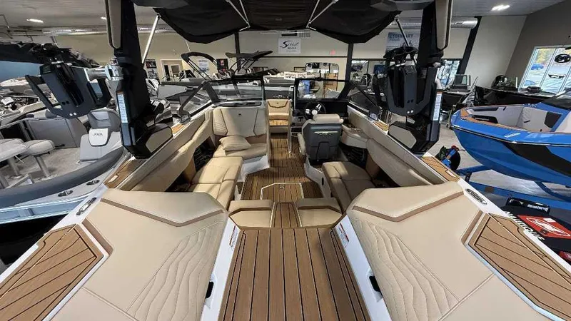 Slide: The Image of Nautique Super Air Nautique G21 2025 - 6