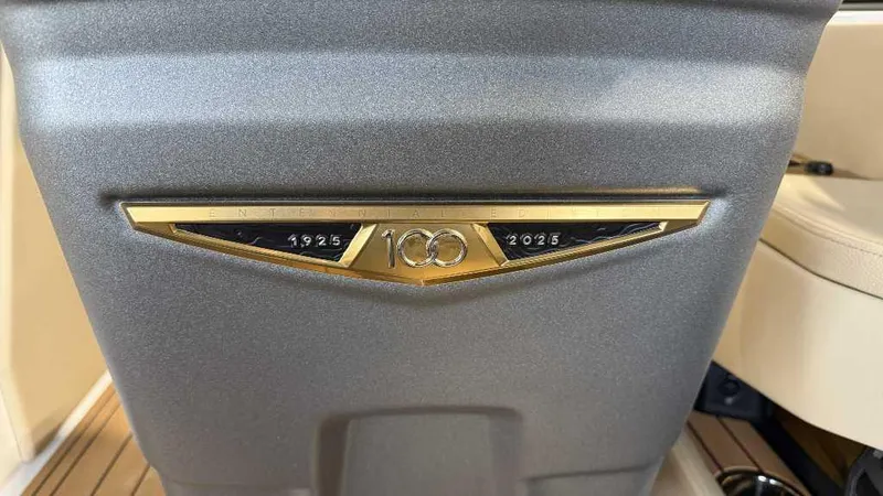 Slide: The Image of Nautique Super Air Nautique G21 2025 - 8