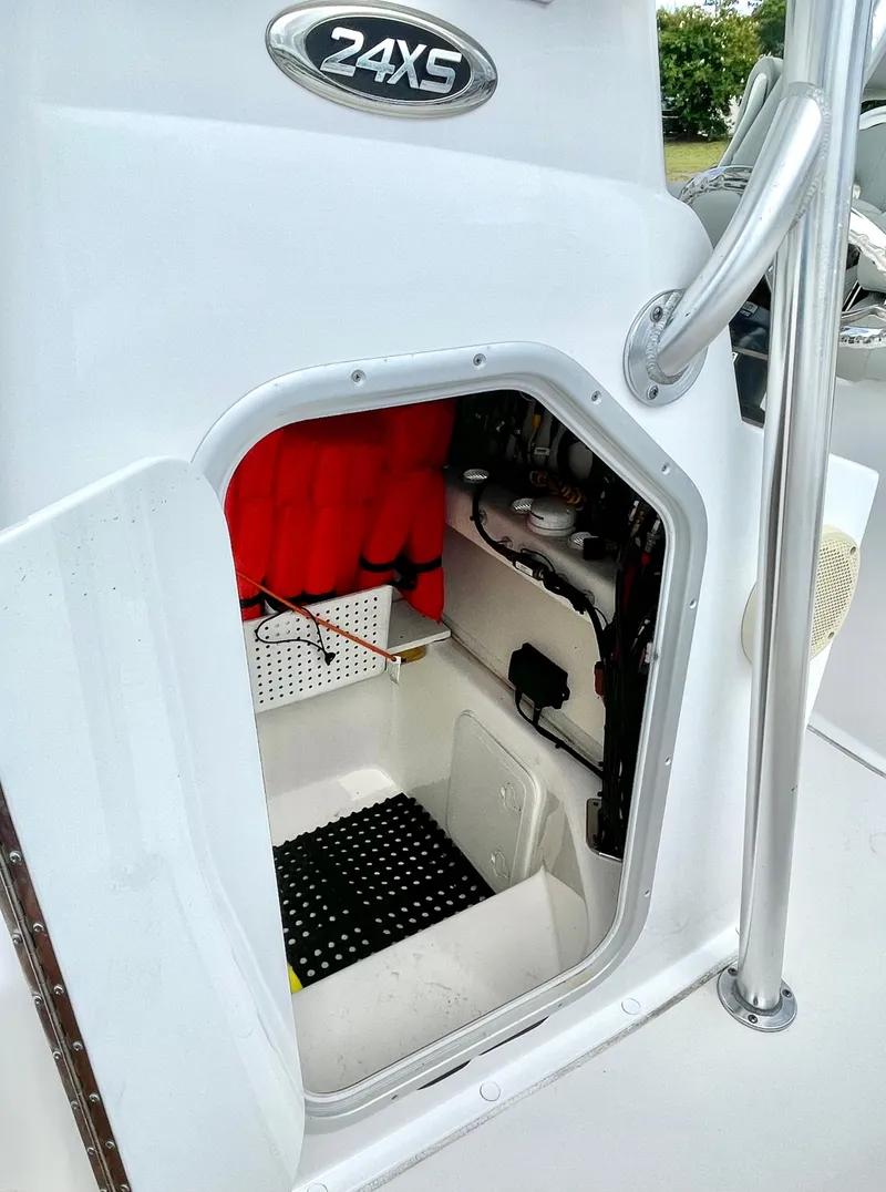 Slide: The Image of Cape Horn Yachts 24XS 2020 - 30