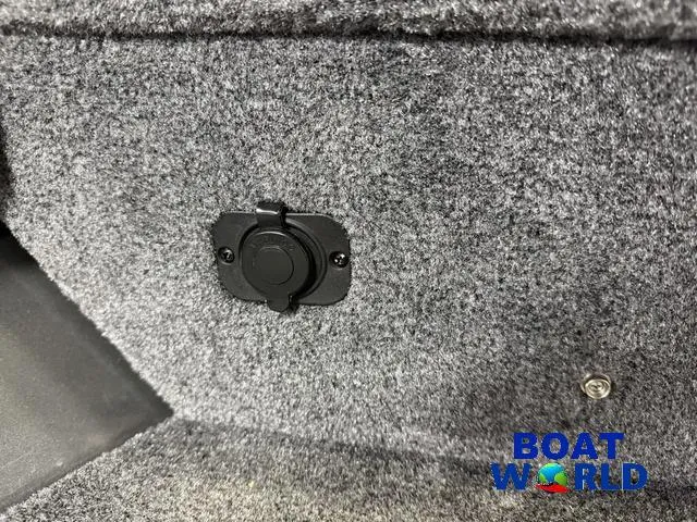 Slide: The Image of MirroCraft Holiday 168 & Honda 90HP 4-Stroke EFI 2025 - 10