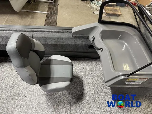 Slide: The Image of MirroCraft Holiday 168 & Honda 90HP 4-Stroke EFI 2025 - 14