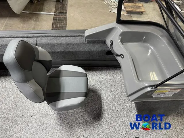 Slide: The Image of MirroCraft Holiday 168 & Honda 90HP 4-Stroke EFI 2025 - 15