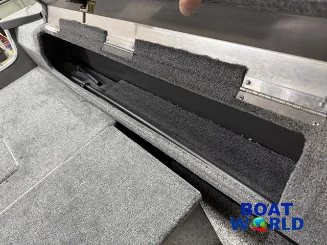 Slide: The Image of MirroCraft Holiday 168 & Honda 90HP 4-Stroke EFI 2025 - 30