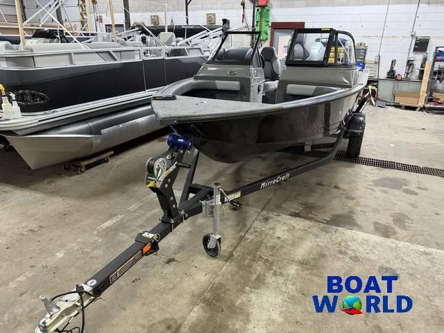 Slide: The Image of MirroCraft Holiday 168 & Honda 90HP 4-Stroke EFI 2025 - 38