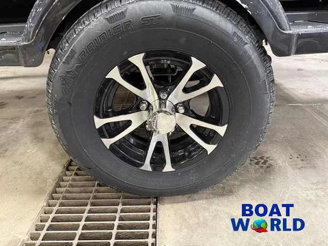 Slide: The Image of MirroCraft Holiday 168 & Honda 90HP 4-Stroke EFI 2025 - 40