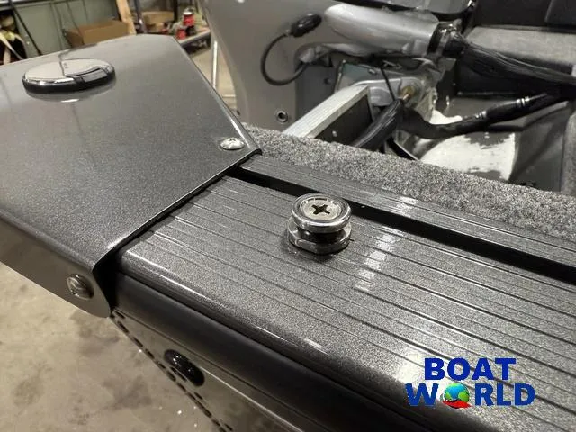 Slide: The Image of MirroCraft Holiday 168 & Honda 90HP 4-Stroke EFI 2025 - 46