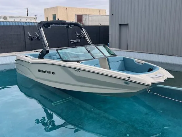 Slide: The Image of MasterCraft NXT24 2025 - 3