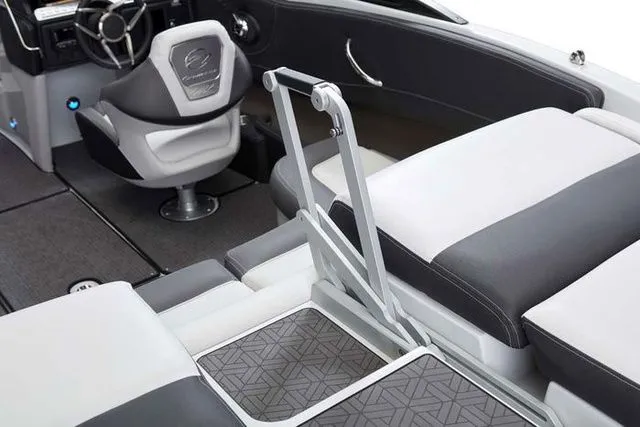 Slide: The Image of Crownline Boats 220 SS LPX 2024 - 18