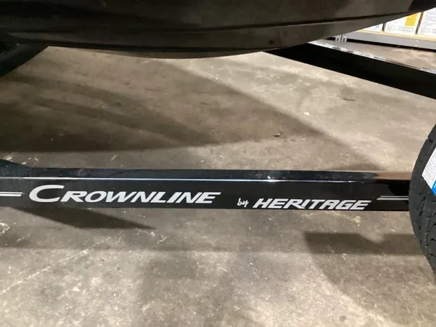 Slide: The Image of Crownline Boats 220 SS LPX 2024 - 4