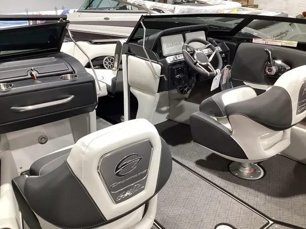 Slide: The Image of Crownline Boats 220 SS LPX 2024 - 9