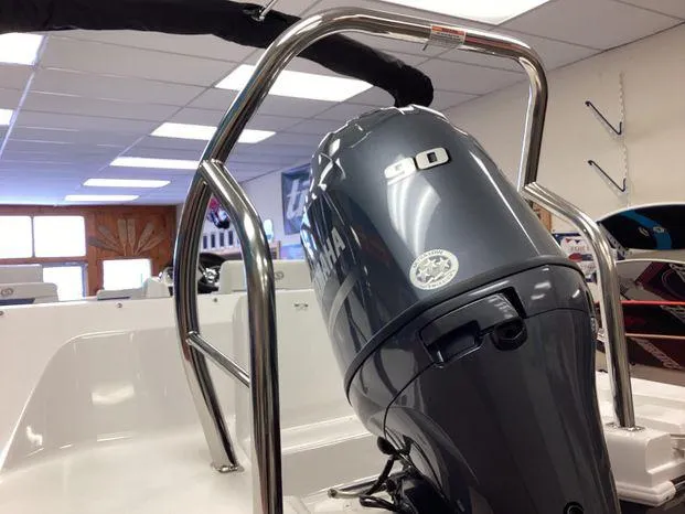 Slide: The Image of 2024 Hurricane SS-185 OB boat with Yamaha outboard motor in showroom. - 6