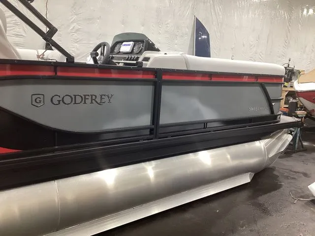 Slide: The Image of Godfrey Sweetwater 2086 C 2024 - 3