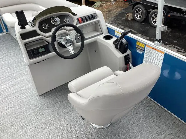 Slide: The Image of Godfrey EX2286SBX 2024 - 12