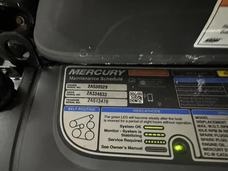 Slide: The Image of Crownline Boats E4 2017 - 11