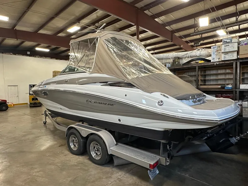 Slide: The Image of Crownline Boats E4 2017 - 14