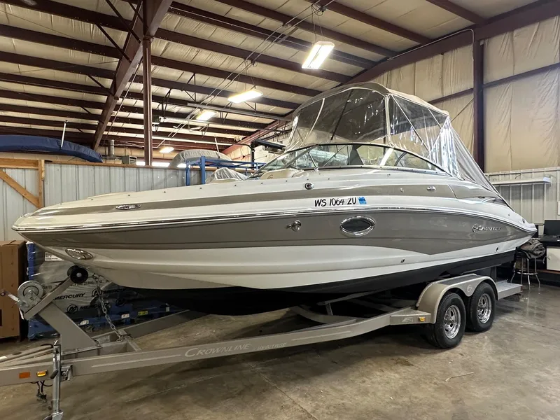 Slide: The Image of Crownline Boats E4 2017 - 15