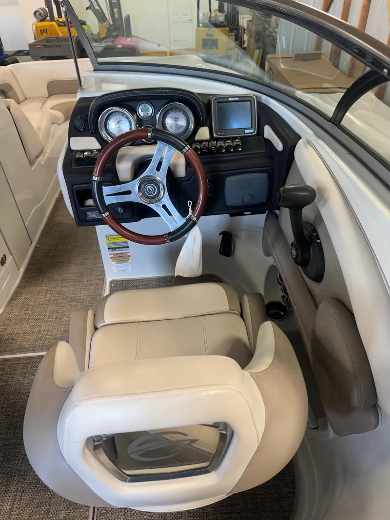 Slide: The Image of Crownline Boats E4 2017 - 18