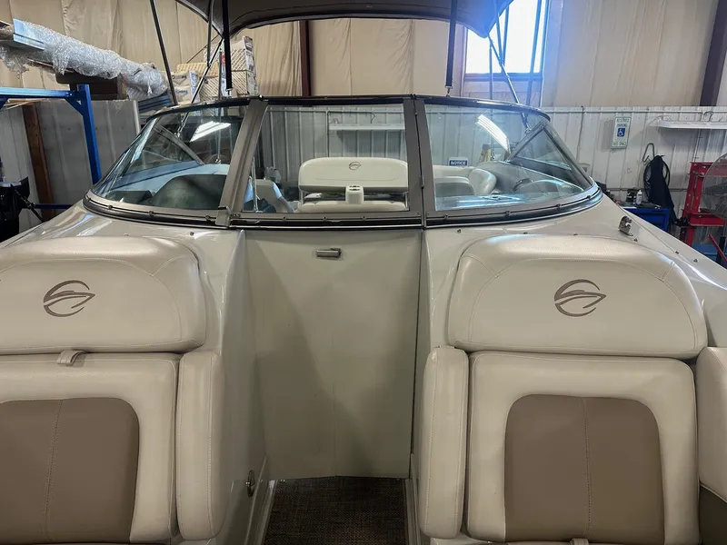 Slide: The Image of Crownline Boats E4 2017 - 23