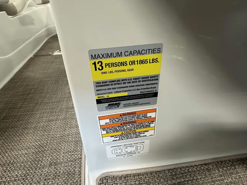 Slide: The Image of Crownline Boats E4 2017 - 27