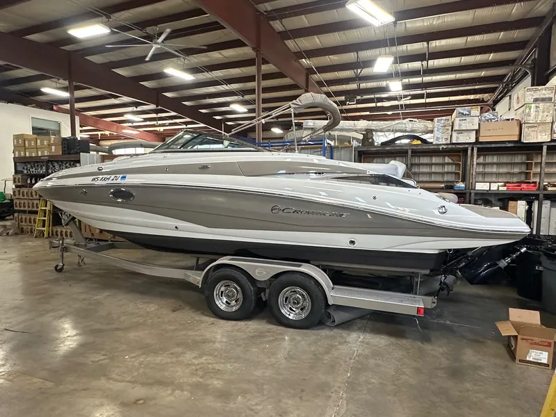 Slide: The Image of Crownline Boats E4 2017 - 5