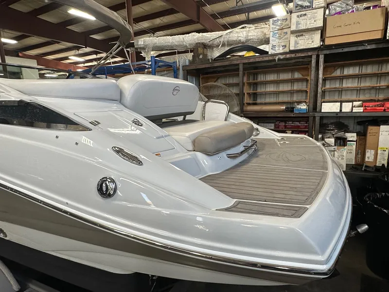 Slide: The Image of Crownline Boats E4 2017 - 6