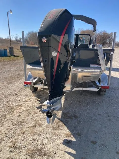 Slide: The Image of Duckworth 20 Advantage XT 2022 - 13